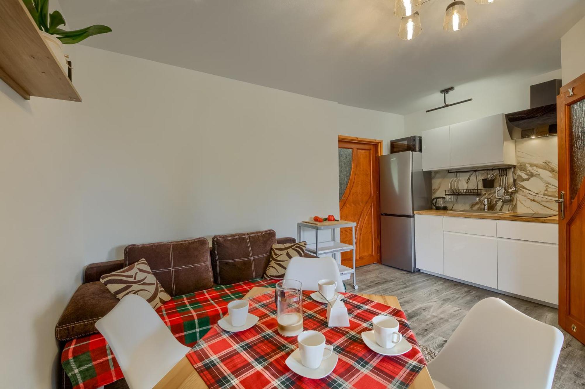 Apartamenty Szwarcowa ティリチ エクステリア 写真