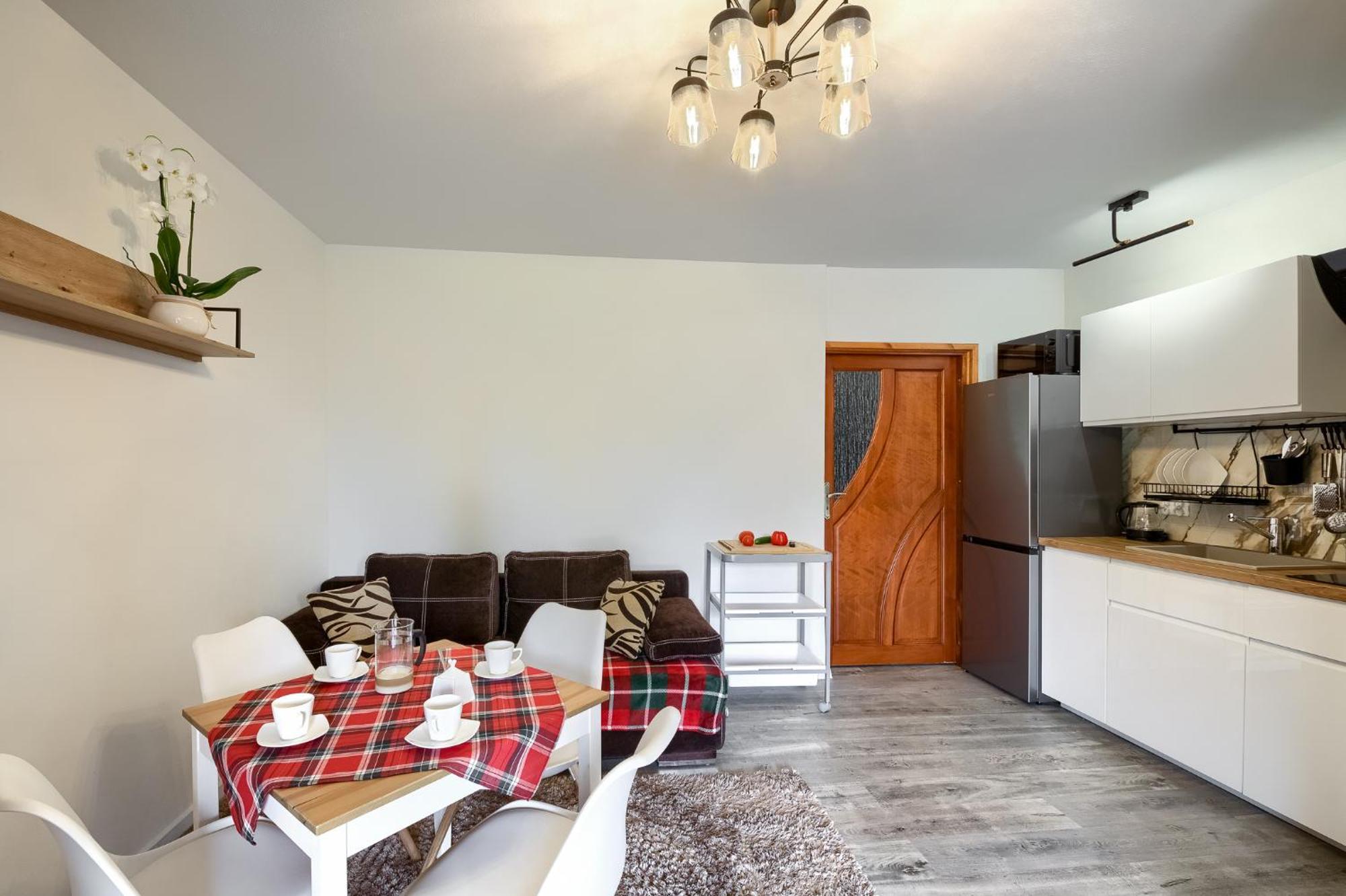 Apartamenty Szwarcowa ティリチ エクステリア 写真